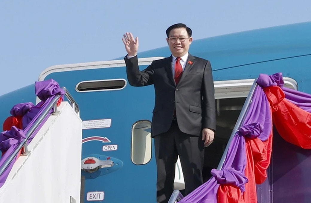 Chủ tịch Quốc hội Vương Đình Huệ kết thúc tốt đẹp chuyến công tác tại Lào và Thái Lan -0