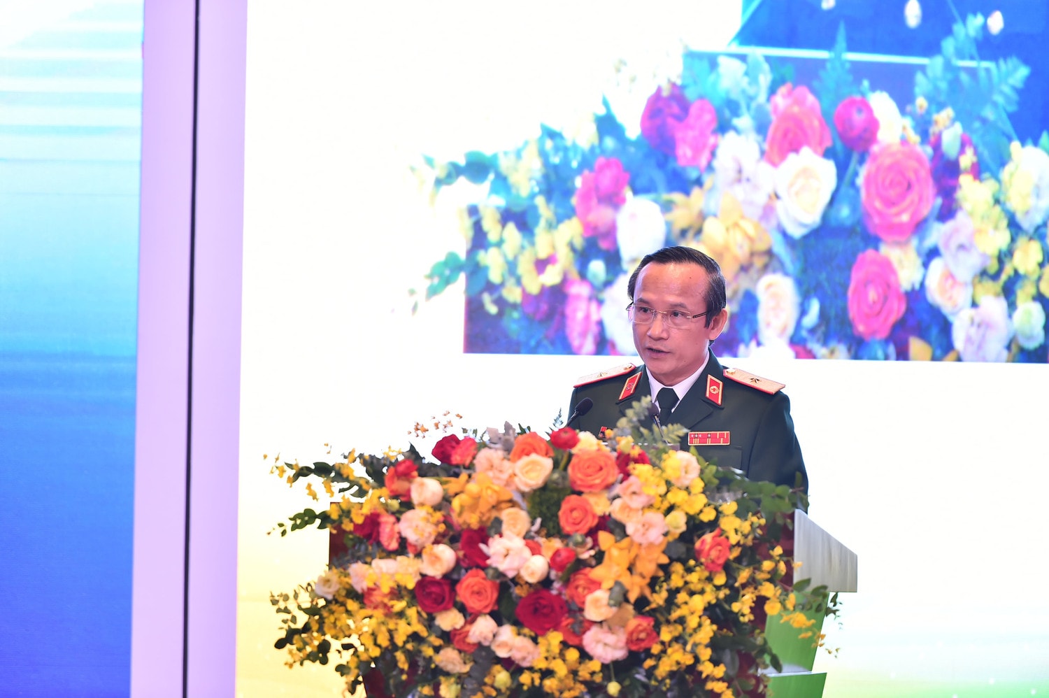 Thiếu tướng PGS.TS Lê Hữu Song, Giám đốc Bệnh viện Trung ương Quân đội 108 (Ảnh: Trần Hiệp) Giám đốc Bệnh viện TWQĐ 108 được bổ nhiệm làm Giáo sư Đại học Tuebingen, Đức -0