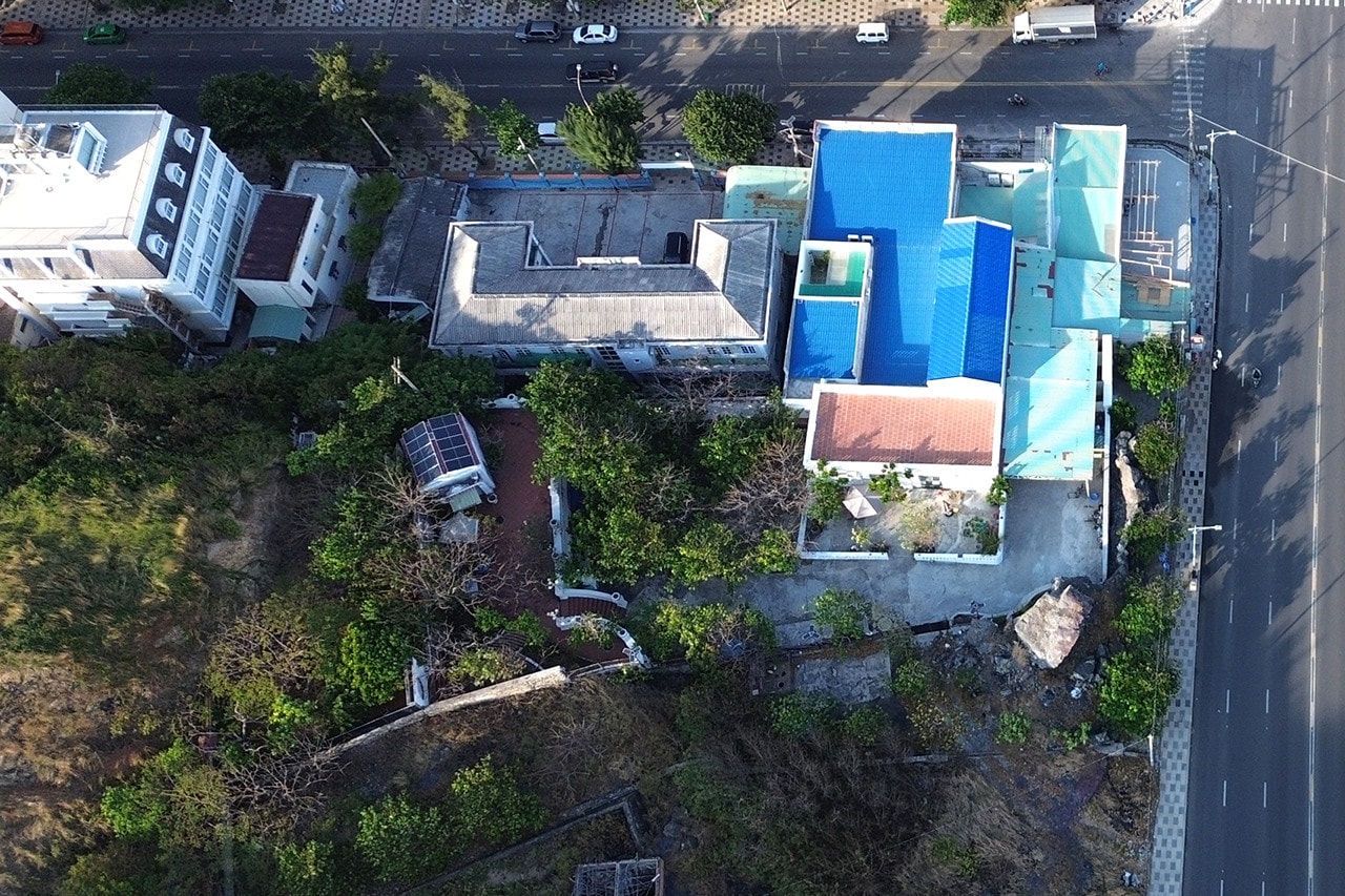 Khu đất công đang bị bao chiếm có 8 công trình bị xử phạt nhưng đến nay vẫn vẫn tồn tại, ngang nhiên mọc lên nhiều công trình kiên cố khác Vụ 7 năm không xác định được tọa độ thửa đất ngay trung tâm TP Vũng Tàu: Giải quyết lòng vòng?