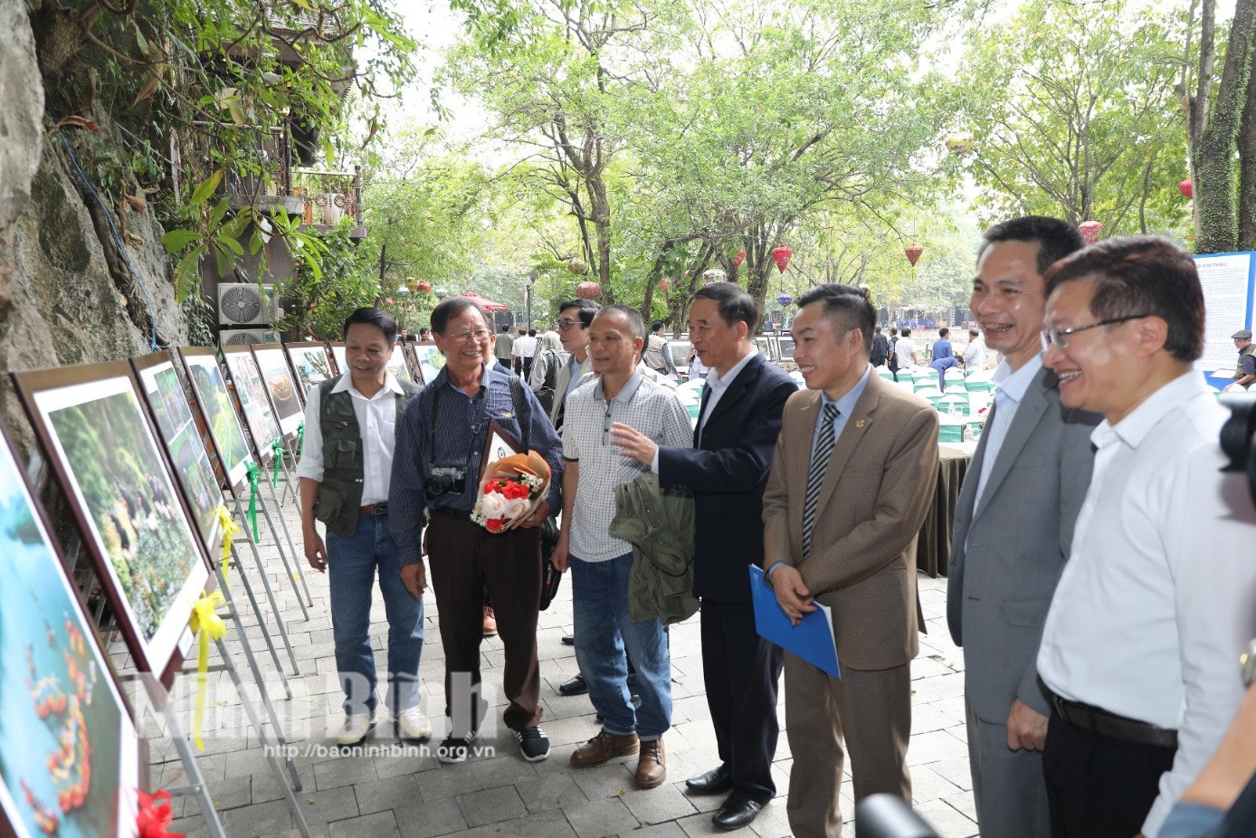 Giới thiệu vùng đất, con người cố đô Hoa Lư  -0