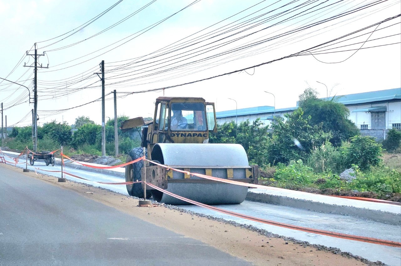 Bình Dương: Công ty TNHH Hưng Thịnh chỉ có “vài” lao động vẫn trúng hàng loạt gói thầu đầu tư công tại huyện Dầu Tiếng