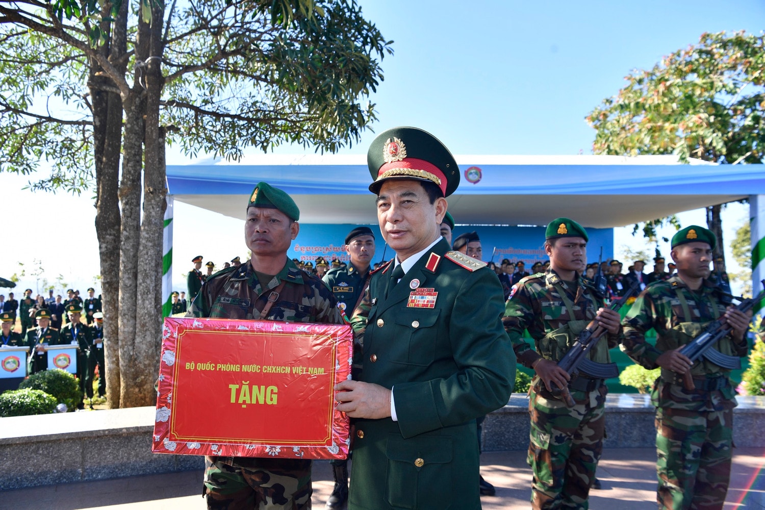 Giao lưu hữu nghị quốc phòng biên giới Việt Nam - Lào - Campuchia lần thứ Nhất -0