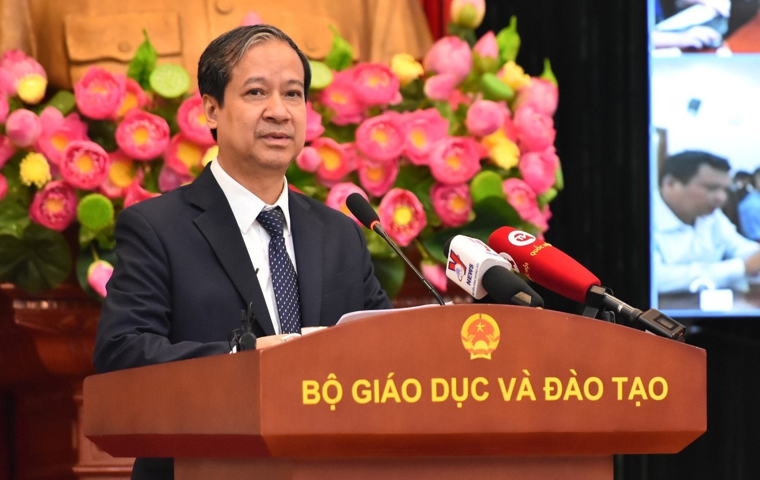 Bộ trưởng GD-ĐT: “Tiền” và “con người” là 2 từ khoá quan trọng trong nguồn lực để đổi mới giáo dục -0