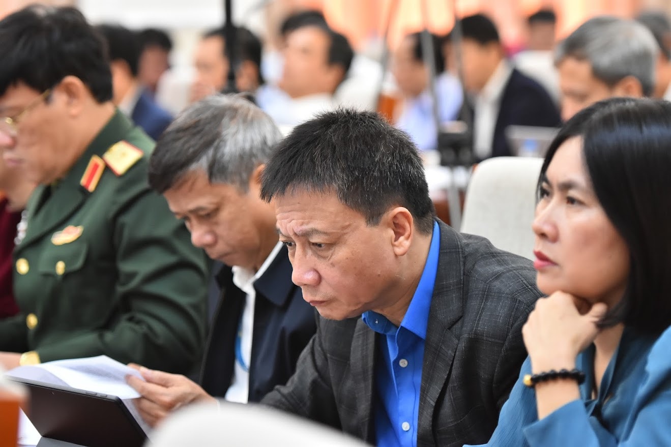 Các đại biểu tham dự hội nghị Hội nghị tổng kết 10 năm thực hiện Nghị quyết 29: Nhận diện bức tranh giáo dục cả nước 10 năm qua -0