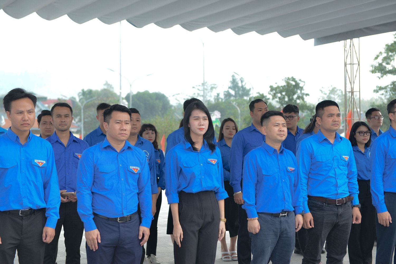 Dâng hương tưởng niệm anh hùng, liệt sĩ tại nghĩa trang Vị Xuyên -0