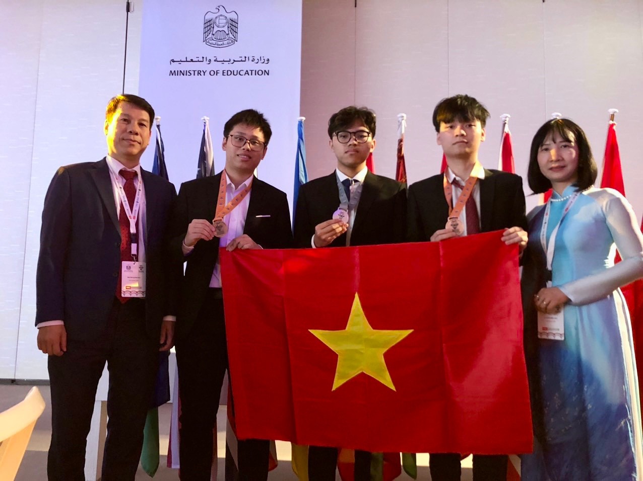 Năm 2023, Việt Nam bội thu huy chương Olympic và Khoa học kỹ thuật quốc tế -0