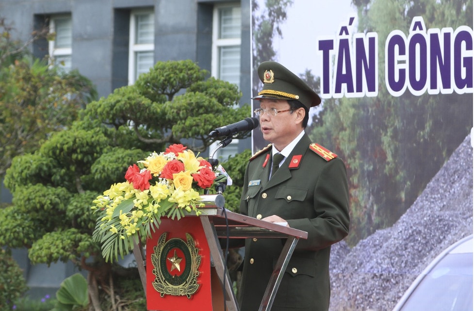 Công an Quảng Bình ra quân, bảo đảm an ninh, trật tự dịp Tết Nguyên đán 2024 -0