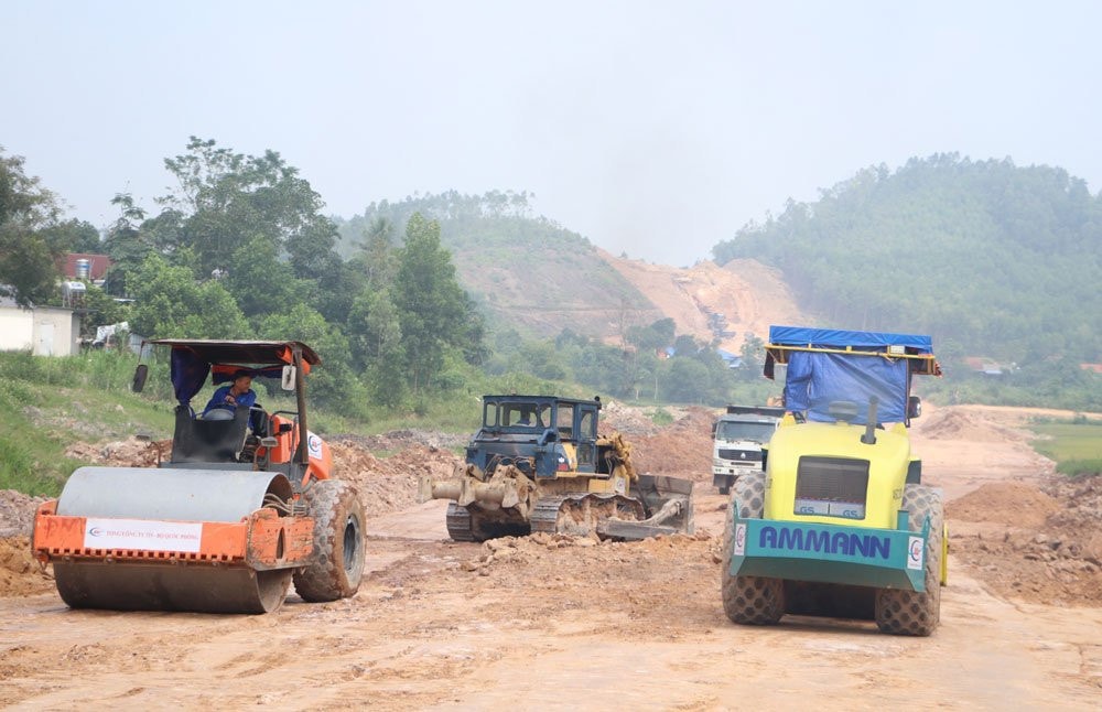 Dự án tuyến đường liên kết, kết nối các tỉnh Thái Nguyên – Bắc Giang – Vĩnh Phúc, đoạn qua Phổ Yên đang được tập trung thi công