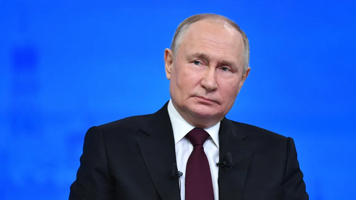 Tổng thống Nga Putin cảnh báo về việc Phần Lan gia nhập NATO -0