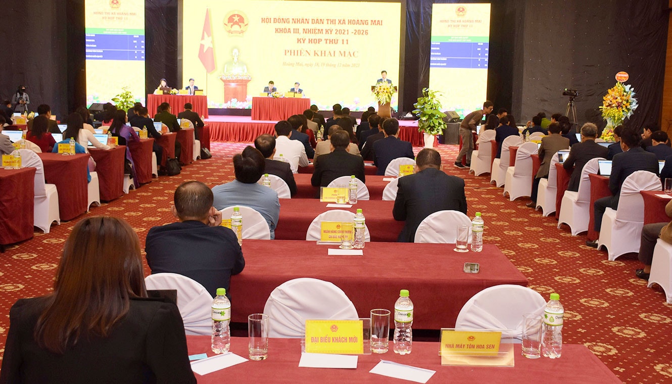 Thị xã Hoàng Mai: Tốc độ tăng trưởng kinh tế năm 2023 ước đạt 12,1% -0