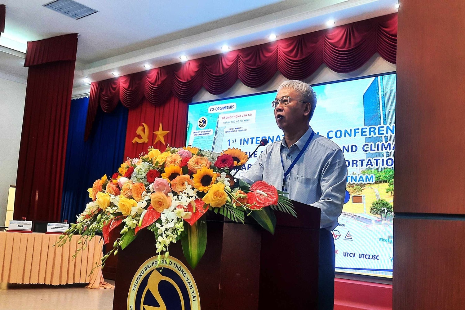 Tìm giải pháp phát triển bền vững và thích ứng với biến đổi khí hậu trong lĩnh vực giao thông vận tải -0