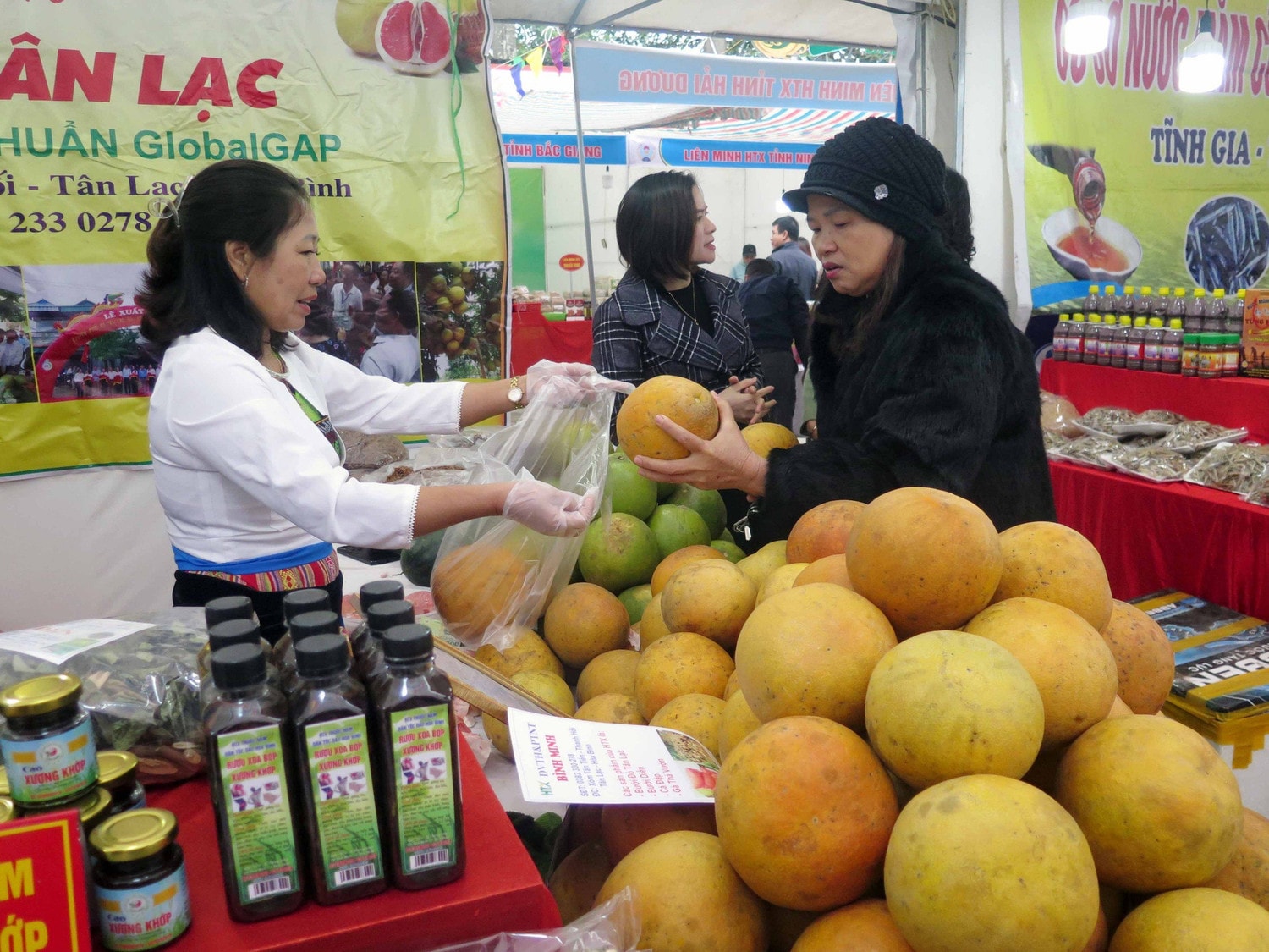 Thái Nguyên: Trưng bày, giới thiệu sản phẩm OCOP của 28 tỉnh, thành phố -0
