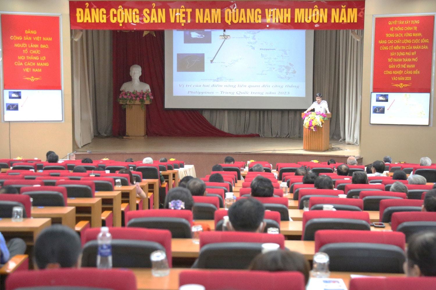 Bộ Tư lệnh Vùng Cảnh sát biển 3 thông tin tuyên truyền về biển, đảo tại thị xã Phú Mỹ, tỉnh Bà Rịa - Vũng Tàu