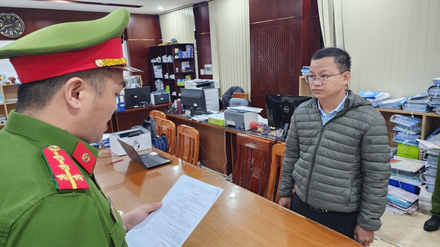 Đà Nẵng mở rộng điều tra vụ án đưa, nhận hối lộ tại UBND quận Cẩm Lệ -0