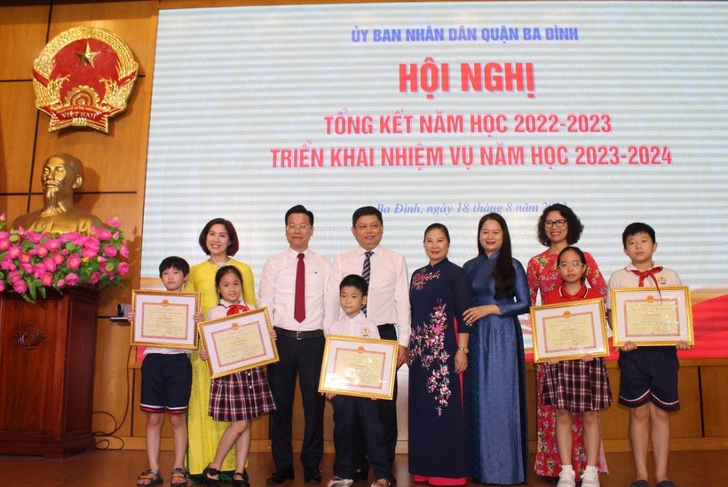 Giáo dục Ba Đình năm học 2022-2023: Dấu ấn đột phá về chất lượng giáo dục mũi nhọn -0
