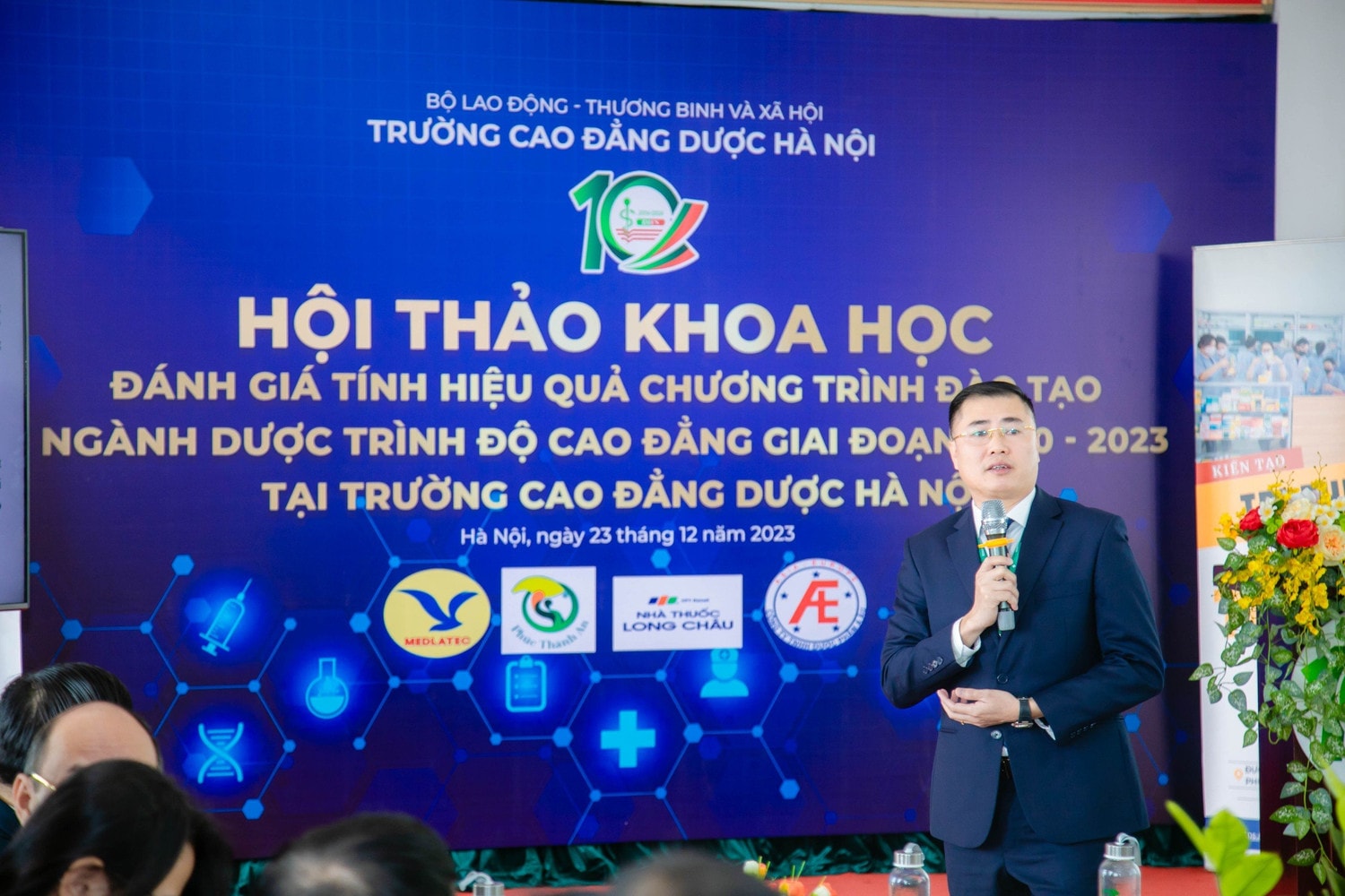 Trường Cao đẳng Dược Hà Nội gắn kết doanh nghiệp tạo đột phá trong chương trình giảng dạy -0