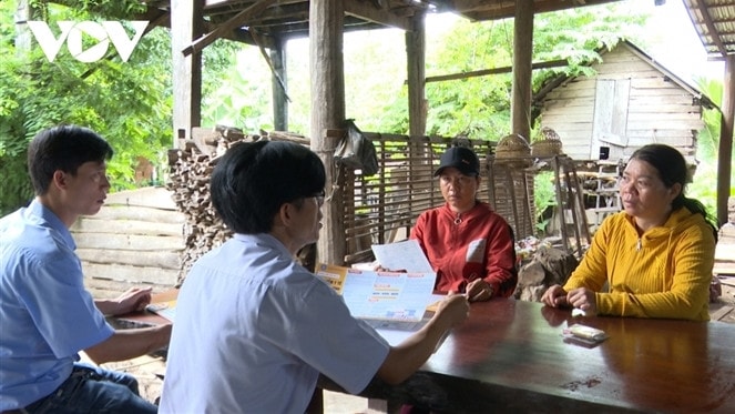 Tuyên truyền cho người dân vùng dân tộc thiểu số ở Gia Lai về quyền và lợi ích khi tham gia bảo hiểm y tế