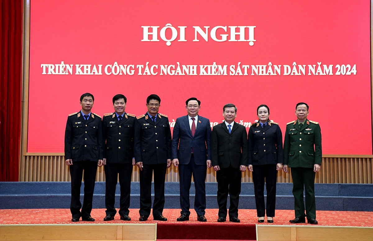 Chủ tịch Quốc hội Vương Đình Huệ: Tiếp tục hoàn thiện thể chế để Viện kiểm sát thực hiện tốt chức năng thực hành quyền công tố -0