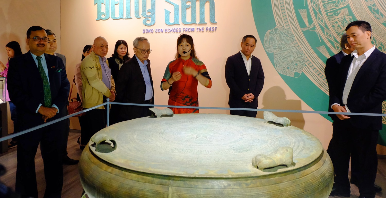 Trống đồng Sao Vàng được trưng bày tại Bảo tàng Lịch sử Quốc gia. Ảnh: Th. Nguyên