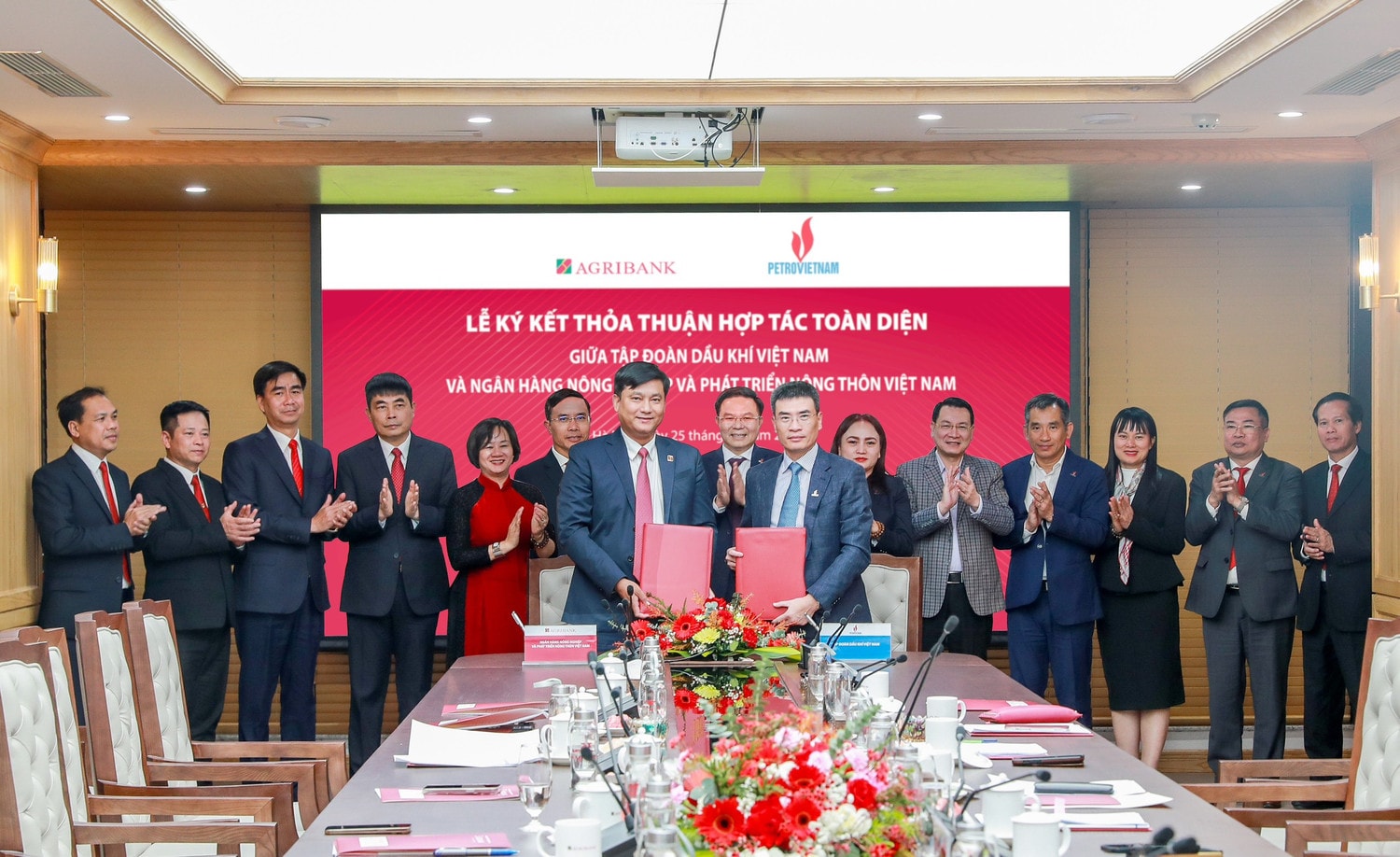 Agribank và Tập đoàn Dầu khí Việt Nam ký kết thỏa thuận hợp tác toàn diện -0
