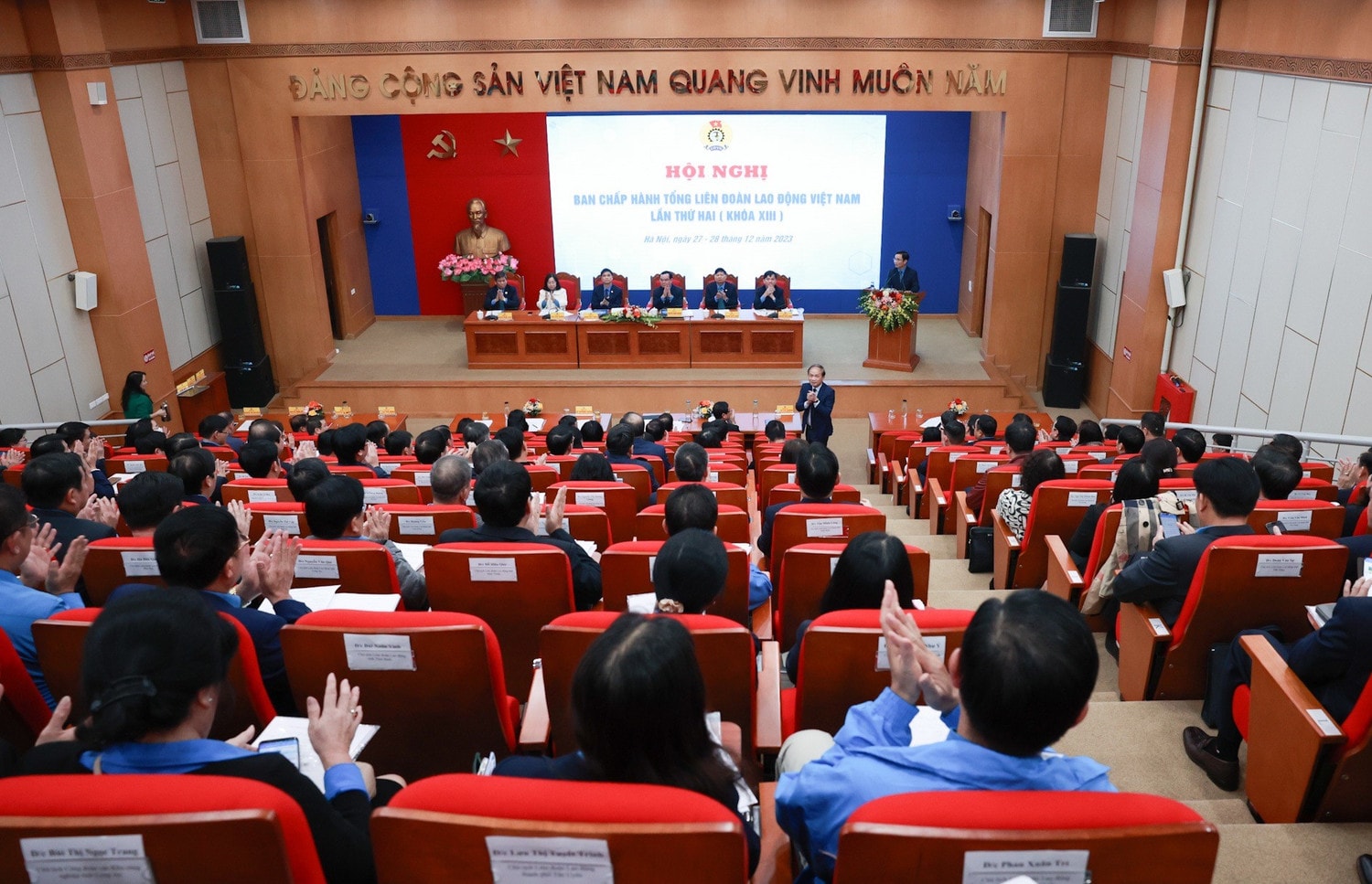 Phấn đấu tăng thêm 1 triệu đoàn viên công đoàn trong năm 2024 -0