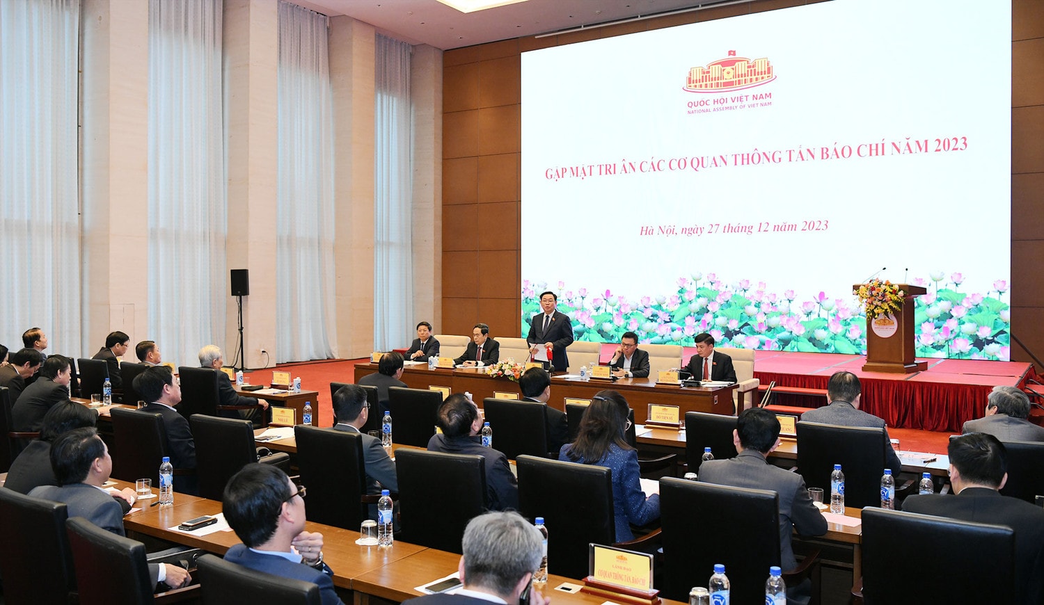 Chủ tịch Quốc hội Vương Đình Huệ: Tập trung hoàn thiện khung khổ pháp lý để phát huy mạnh mẽ vai trò của báo chí cách mạng -0