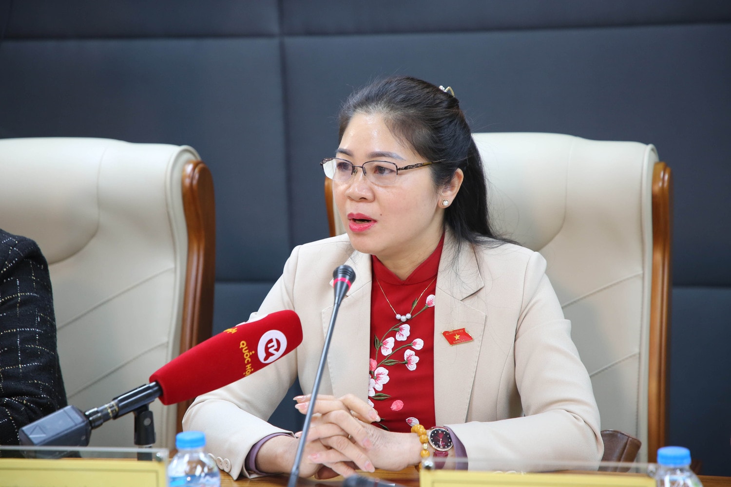 Nâng cao nhận thức và thay đổi tư duy đối với phát triển làng nghề