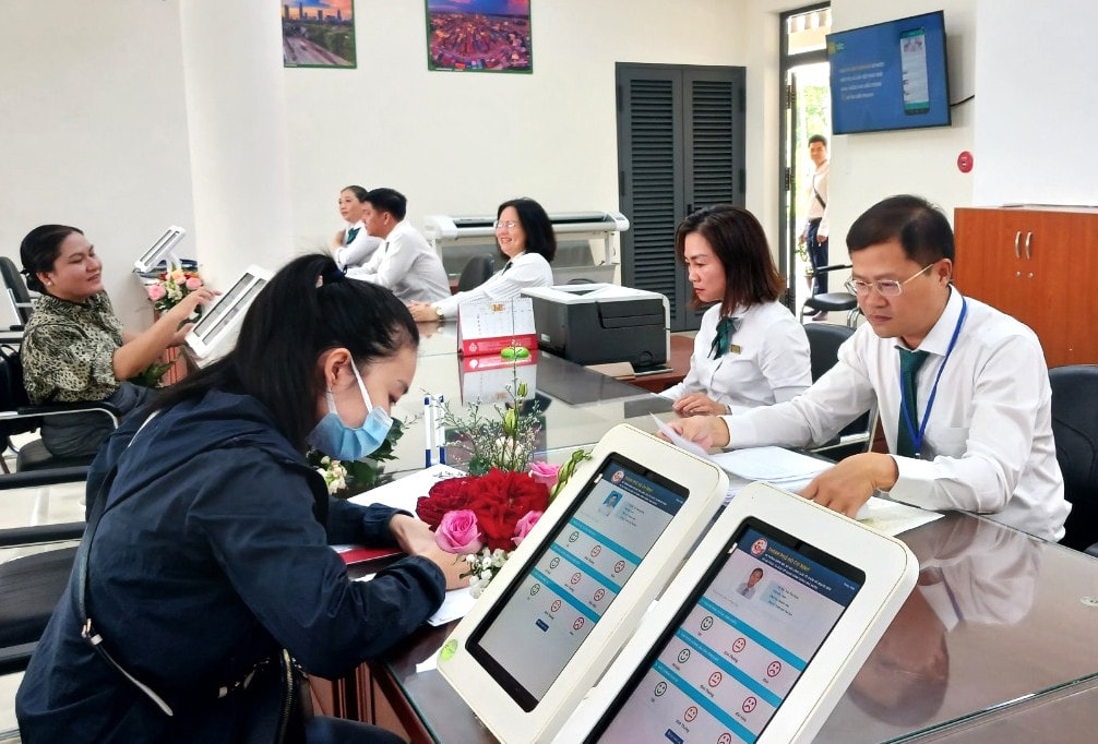 TP. Hồ Chí Minh: Nghiên cứu phương án cắt, giảm mức thu lệ phí khi thực hiện thủ tục hành chính -0