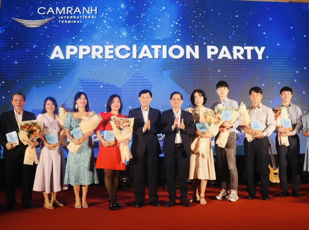 Cam kết hết mình vì sự phát triển chung của tỉnh Khánh Hoà -0