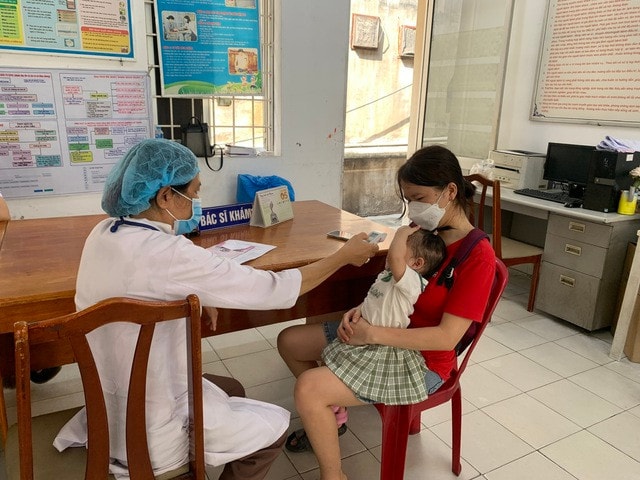 TP. Hồ Chí Minh tiếp nhận 8.100 liều vaccine 5 trong 1 -0