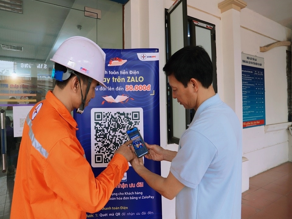 EVNNPC lấy khách hàng làm trung tâm của quá trình chuyển đổi số -0