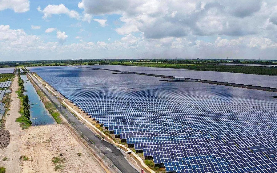 Long An cho doanh nghiệp thuê đất quá hạn mức để làm các nhà máy điện mặt trời