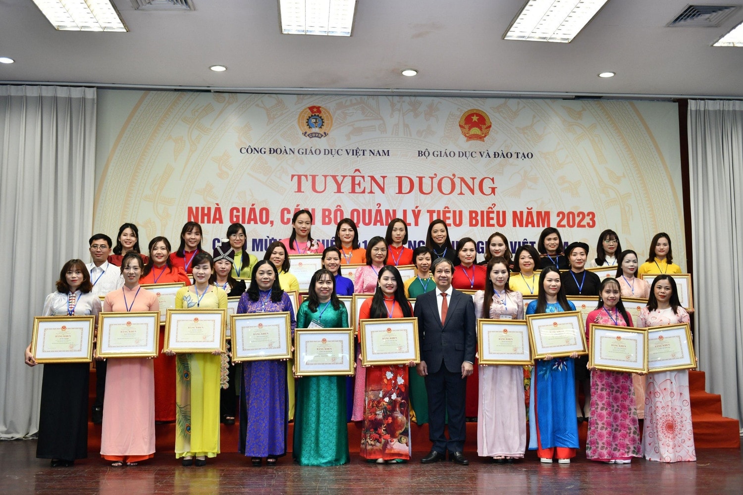 Nhìn lại 10 dấu ấn của giáo dục Việt Nam năm 2023 -0