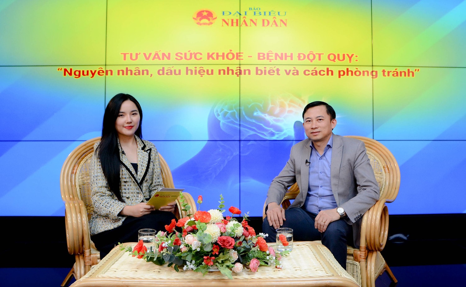 Xử trí khi phát hiện người đột quỵ: sơ cứu và gọi cấp cứu ngoại viện là quan trọng nhất -0