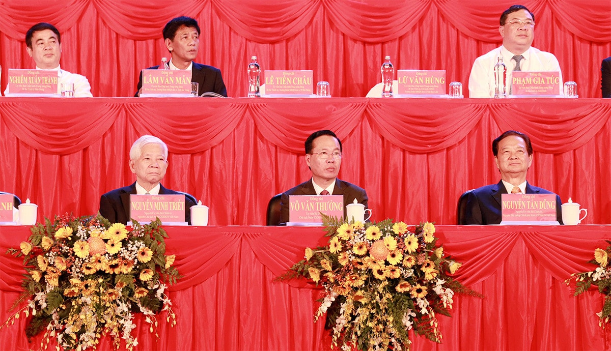 Chủ tịch nước Võ Văn Thưởng dự Lễ kỷ niệm 20 năm thành lập Thành phố Cần Thơ -6