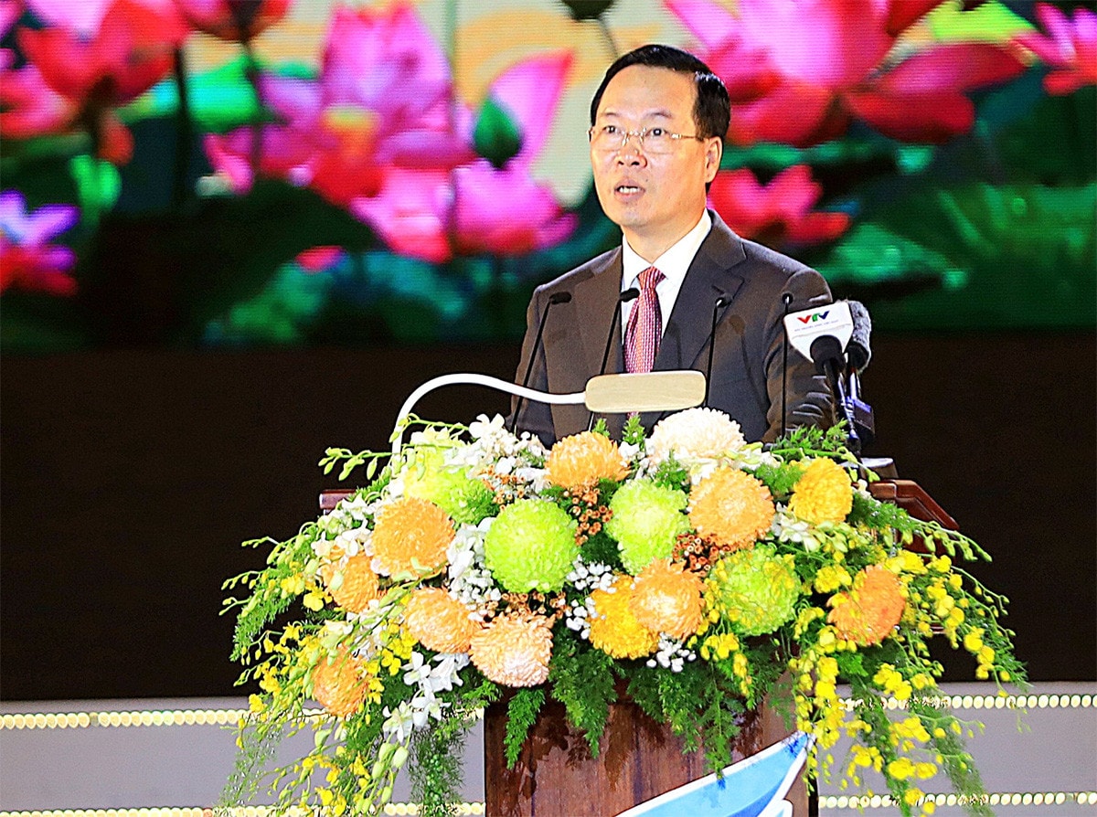 Chủ tịch nước Võ Văn Thưởng dự Lễ kỷ niệm 20 năm thành lập Thành phố Cần Thơ -0