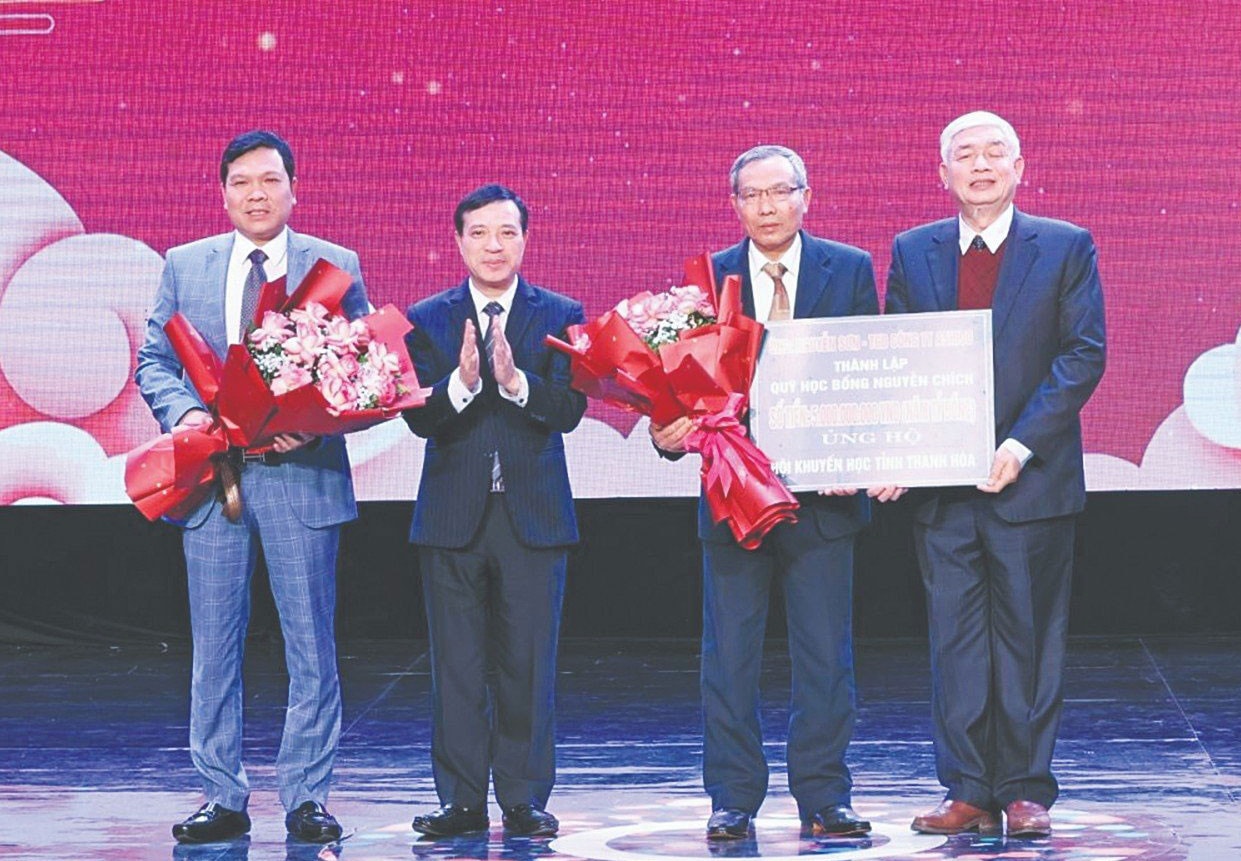 Quỹ học bổng Nguyễn Chích - nâng cánh những khát vọng xanh -0