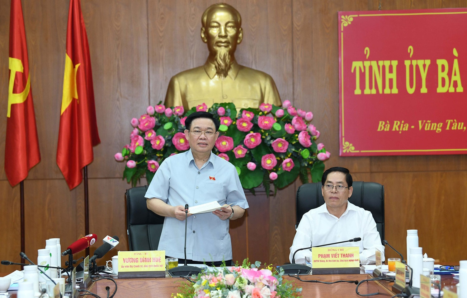 Chủ tịch Quốc hội Vương Đình Huệ làm việc với Ban Thường vụ và lãnh đạo chủ chốt tỉnh Bà Rịa - Vũng Tàu