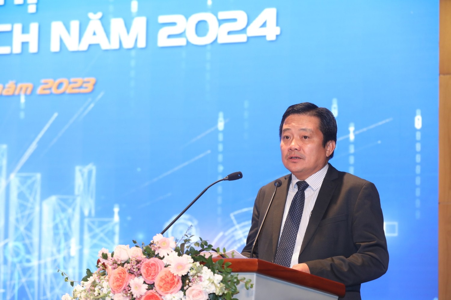 VNPT hoàn thành xuất sắc các chỉ tiêu kinh doanh năm 2023 -0