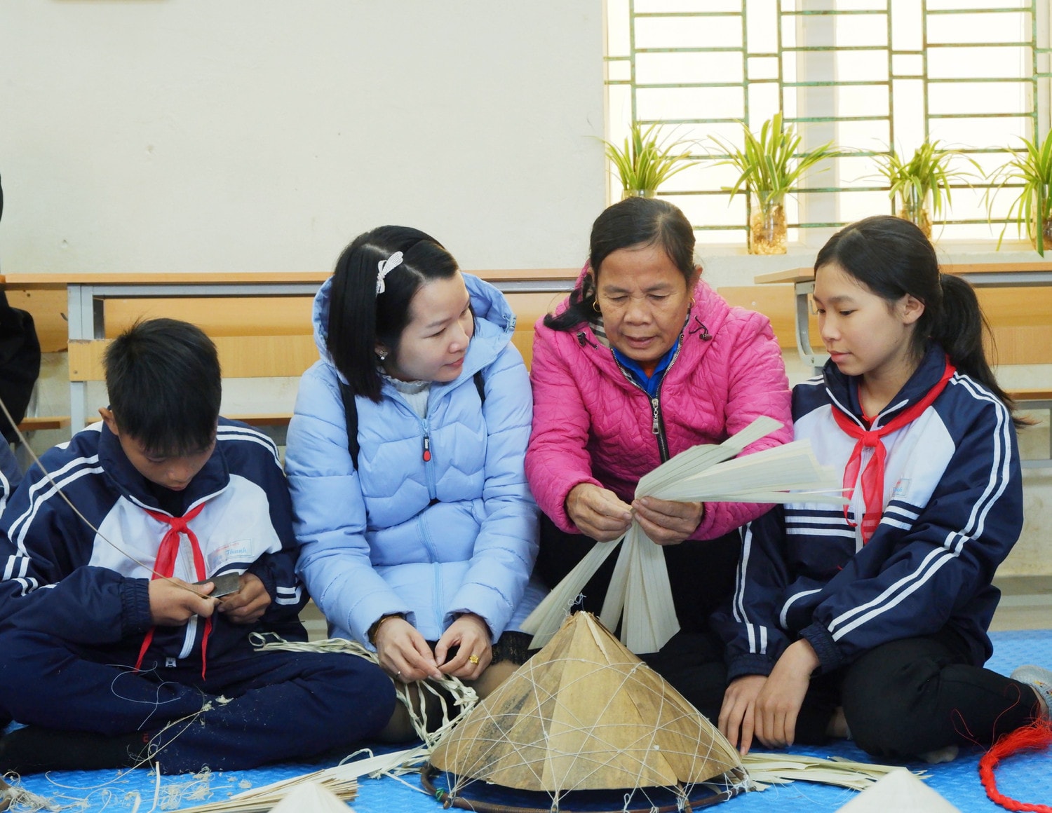 Đưa di sản sống vào trường học, nhìn từ “STEM nón lá” -0
