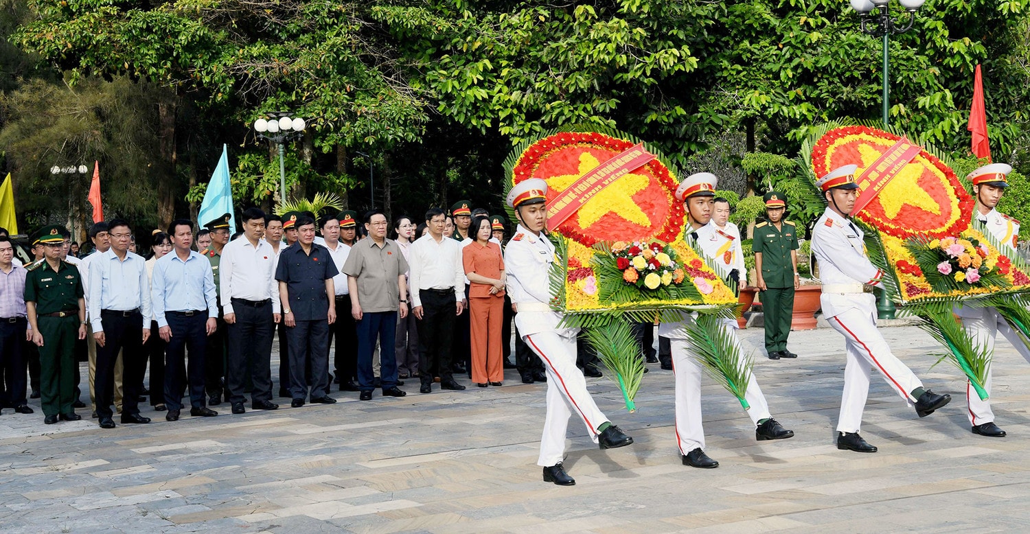 Chủ tịch Quốc hội Vương Đình Huệ làm việc với Ban Thường vụ Tỉnh ủy Tây Ninh -0