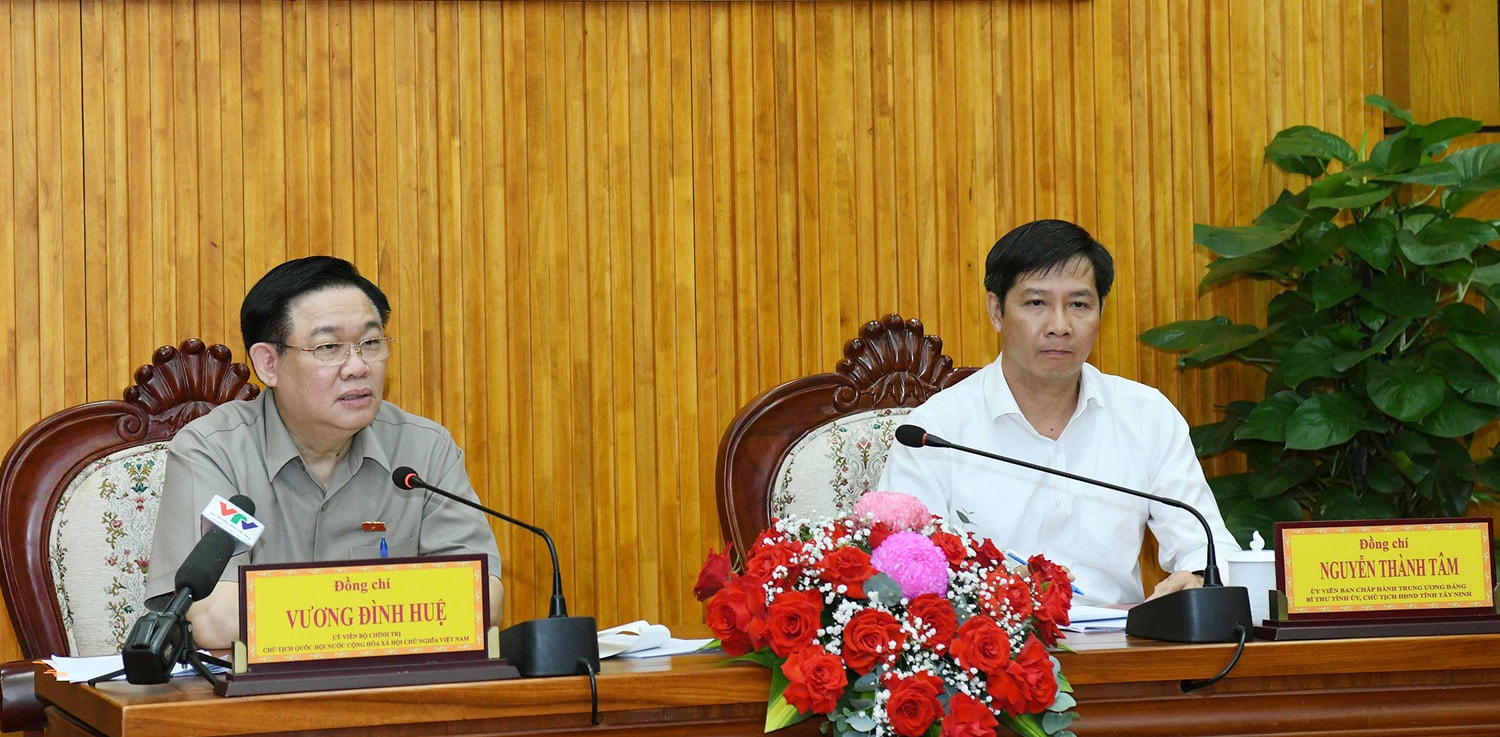 Chủ tịch Quốc hội Vương Đình Huệ làm việc với Ban Thường vụ Tỉnh ủy Tây Ninh -0