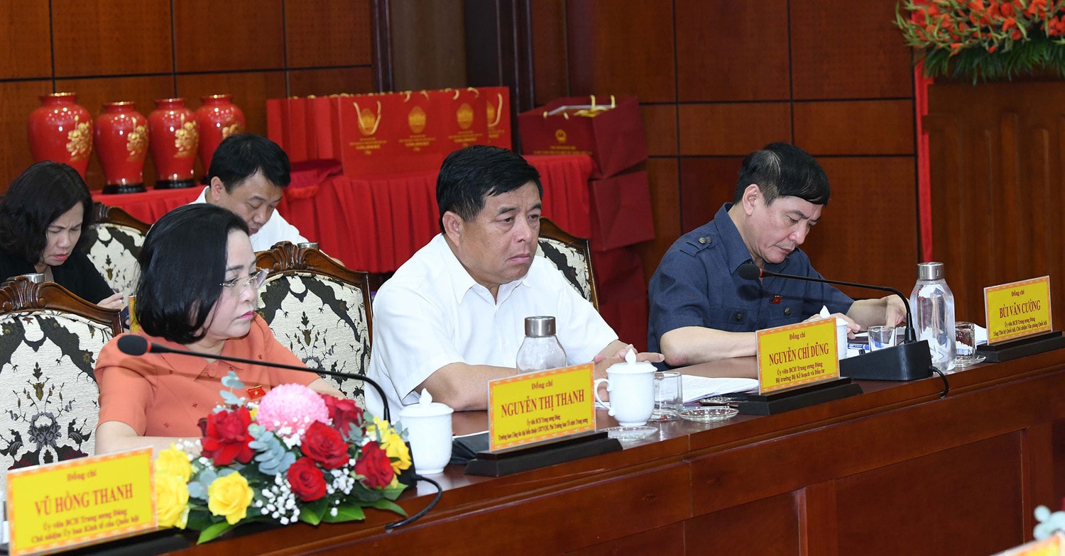 Chủ tịch Quốc hội Vương Đình Huệ làm việc với Ban Thường vụ Tỉnh ủy Tây Ninh