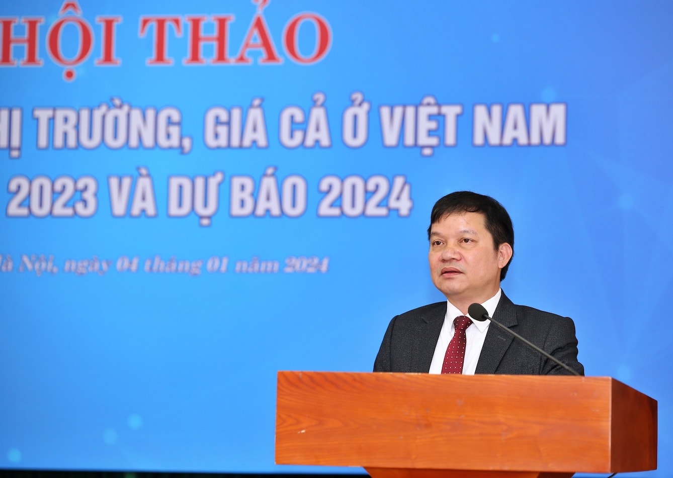 Phó Giám đốc Học viện Tài chính, PGS. TS Nguyễn Mạnh Thiều phát biểu tại hội thảo Kinh tế Việt Nam năm 2024 có nhiều dấu tích cực -0