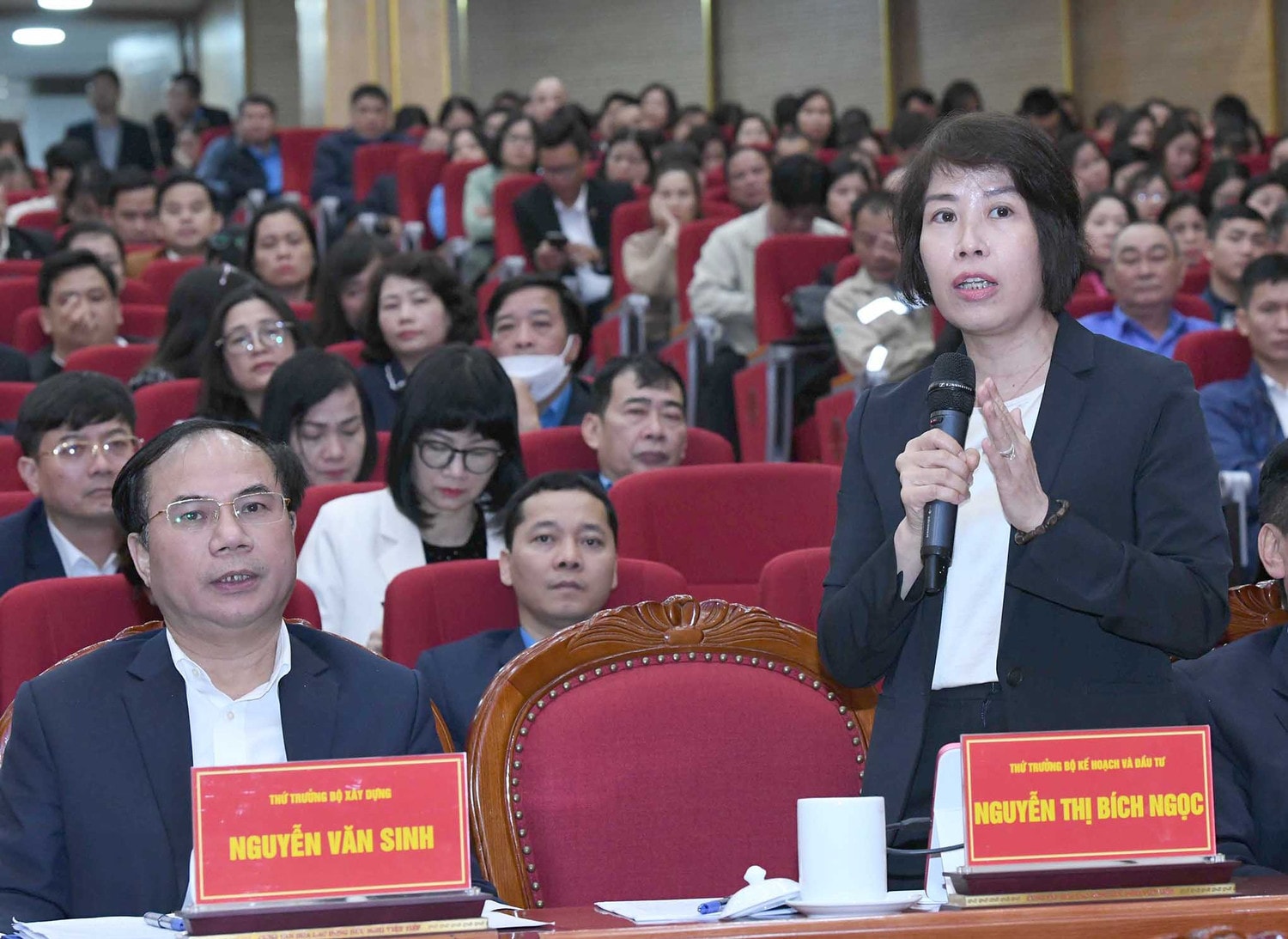 Thứ trưởng Bộ Kế hoạch và Đầu tư Nguyễn Thị Bích Ngọc phát biểu. Ảnh: Lâm Hiển Thứ trưởng Bộ Kế hoạch và Đầu tư Nguyễn Thị Bích Ngọc phát biểu. Ảnh: Lâm Hiển
