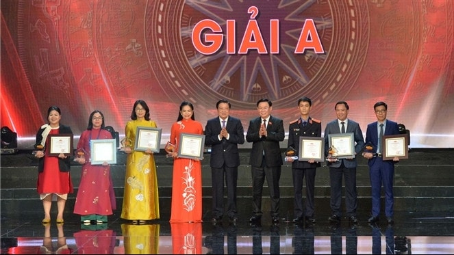 Giải Báo chí Diên Hồng: Sân chơi bổ ích, uy tín cho những người làm báo