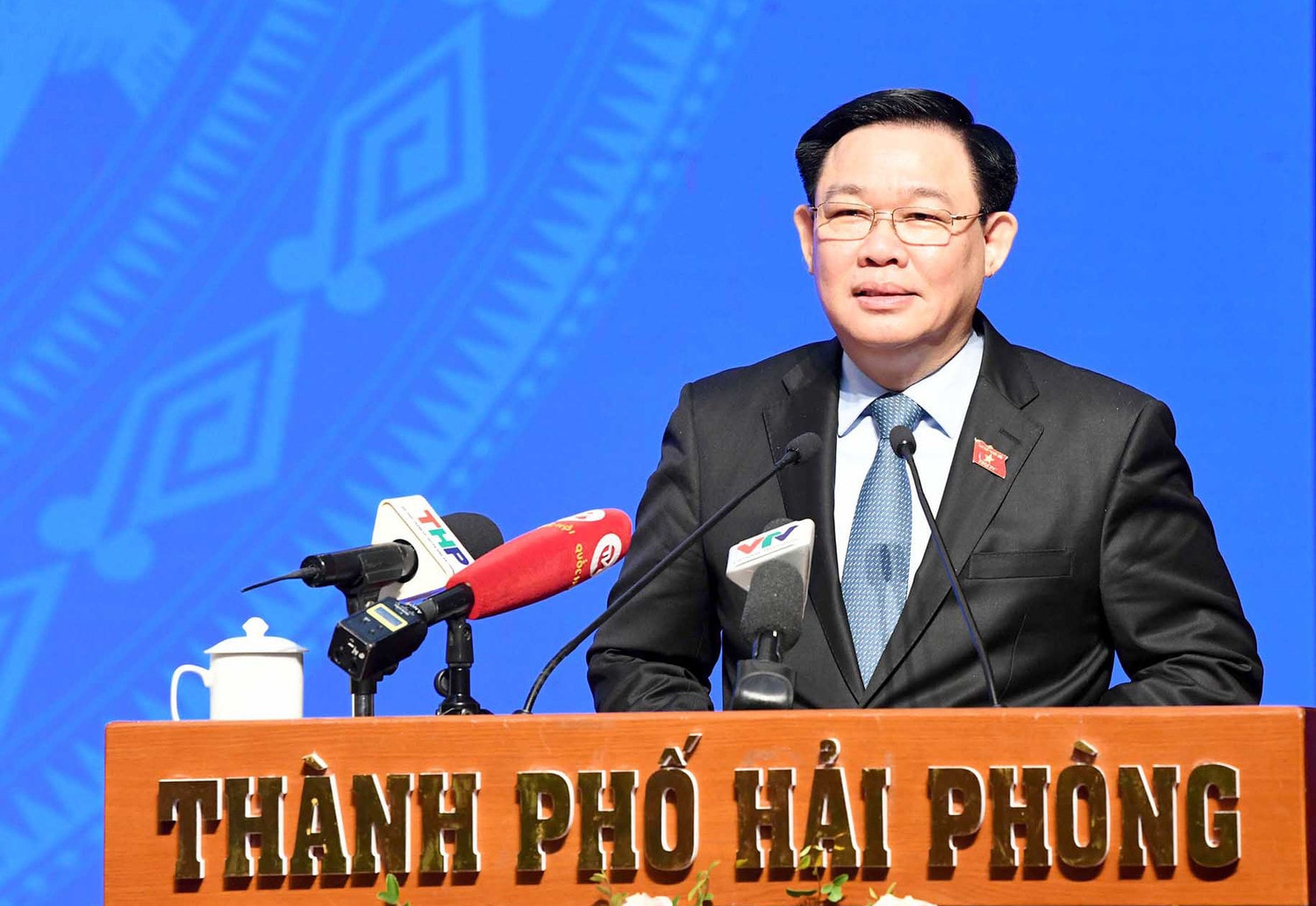 Chủ tịch Quốc hội Vương Đình Huệ: Đổi mới tiếp xúc cử tri để hoạt động Quốc hội gắn bó hơn nữa với ý nguyện nhân dân -0