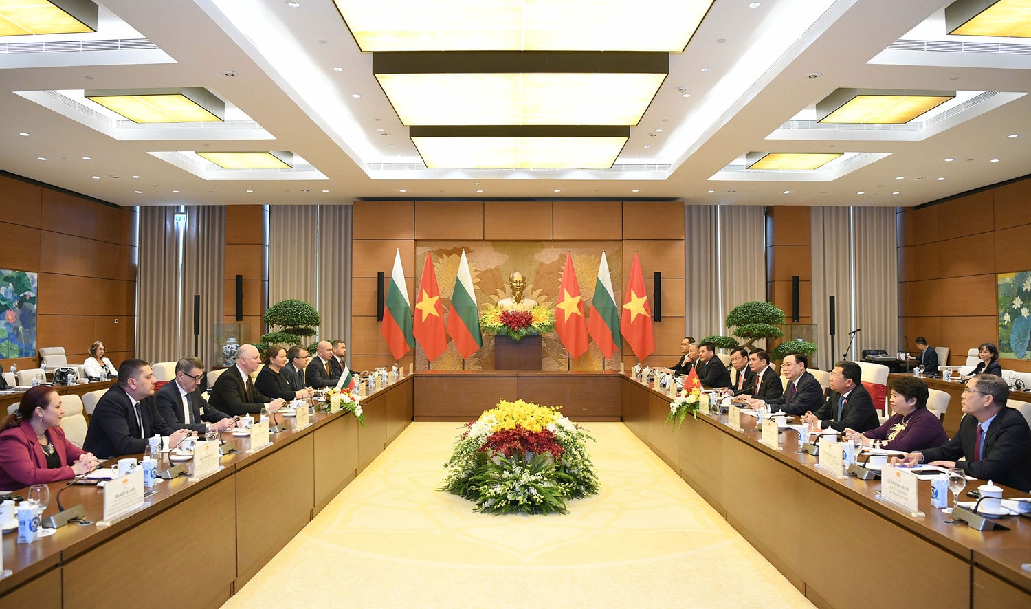 Chủ tịch Quốc hội Vương Đình Huệ hội đàm với Chủ tịch Quốc hội Bulgaria Rossen Dimitrov Jeliazkov -0