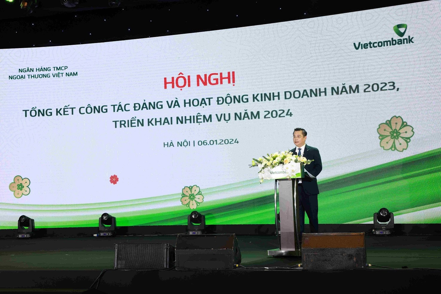 Vietcombank tiếp tục thể hiện vai trò tiên phong trong thực hiện các chủ trương, định hướng lớn -0