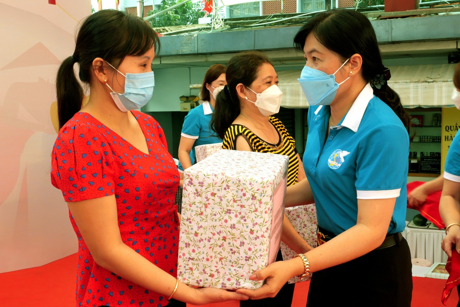 TP. Hồ Chí Minh dự kiến vận động kinh phí, tổ chức thăm hỏi, trao tặng quà cho người dân